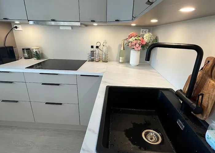 Welcome To A New At Tromoy! Apartment *