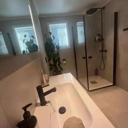 公寓 Welcome To A New At Tromoy! 阿伦达尔