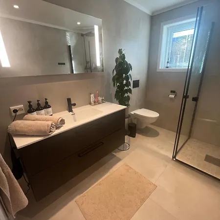 Welcome To A New At Tromoy! 公寓 *